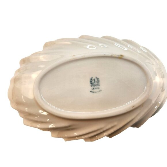 Lenox USA Ancanthus Leaf/Shell Bowl - Picture 4 of 10